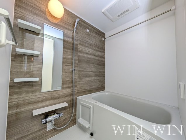 ヒカルサ豊橋小向町の浴室