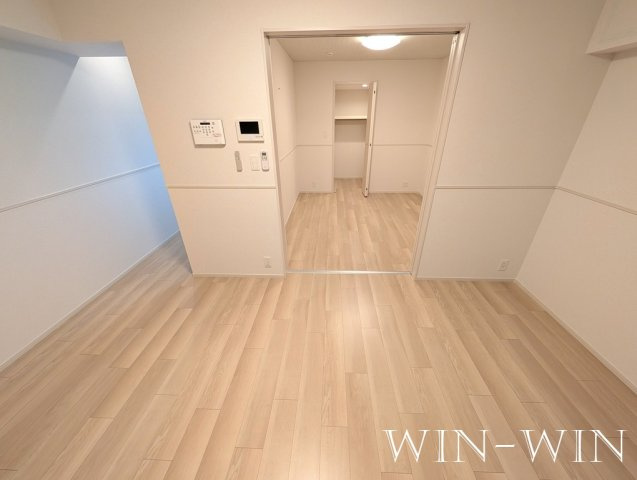 ヒカルサ豊橋小向町の居間・リビング