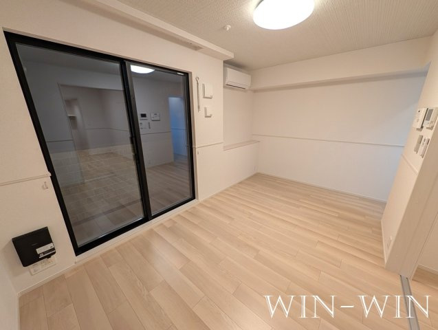 ヒカルサ豊橋小向町の居間・リビング