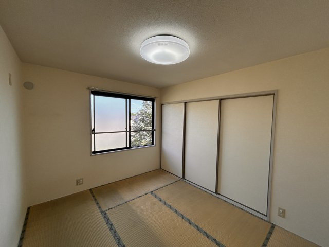 クレストコトーA棟の和室|６畳和室