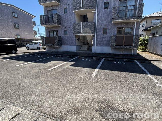 セントラルハイツDの駐車場