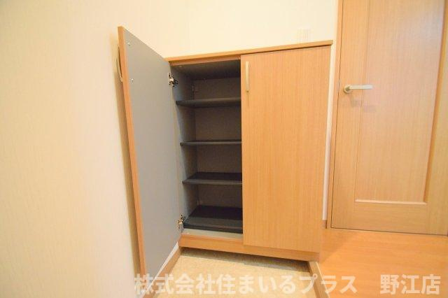 ブルージュ高殿の収納