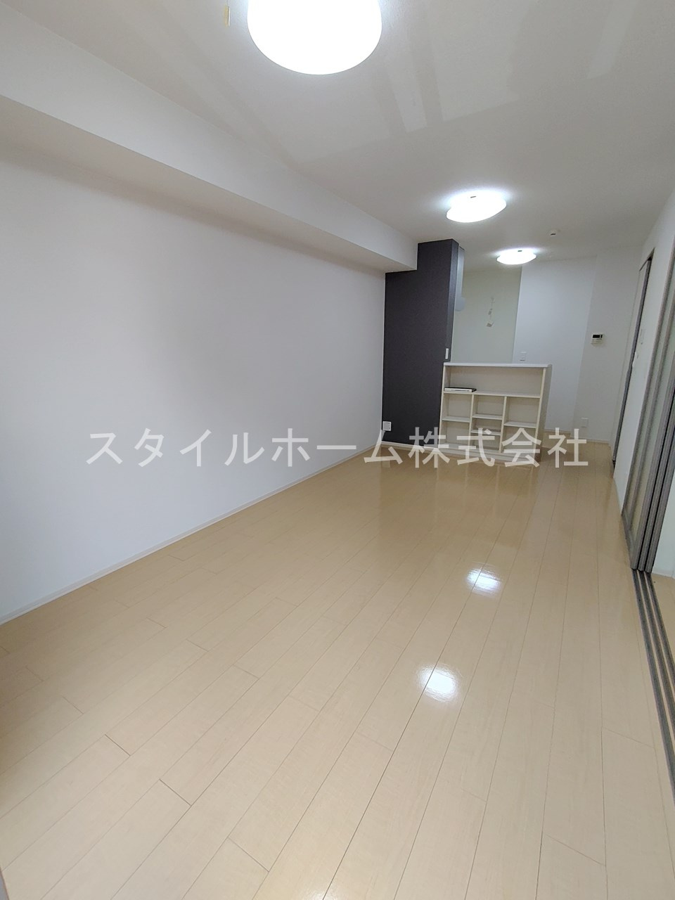 グランシャリオ御園の居間・リビング|別部屋写真です。