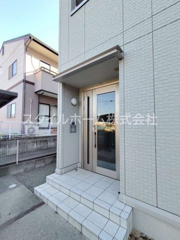 グランシャリオ御園のエントランス