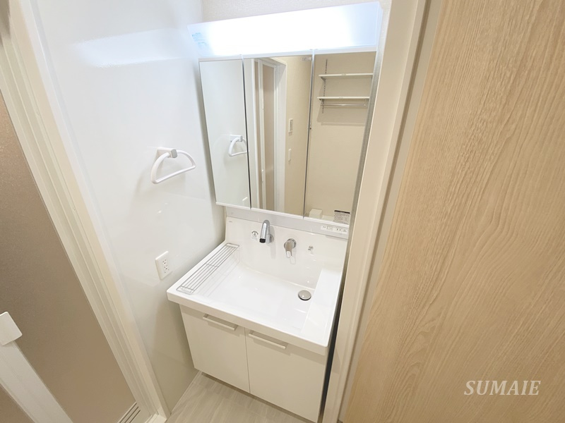 Ｎｏｂｌｅ ｒａｆｆｉｎｅｒ上小町の独立洗面台|独立洗面台です☆