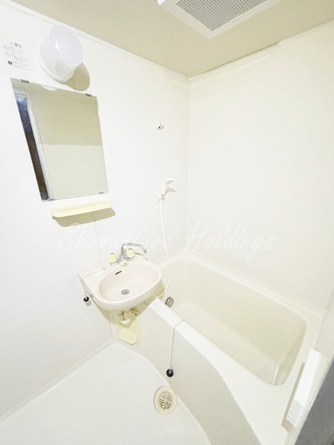 藤沢市辻堂新町１丁目の賃貸マンションの浴室