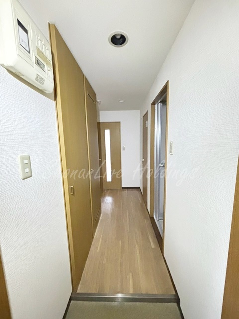 藤沢市辻堂新町１丁目の賃貸マンションの玄関