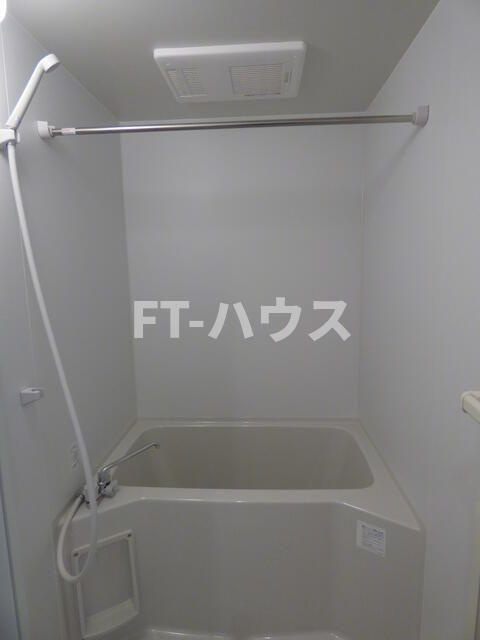 ヴィラ　イル　マーレの浴室