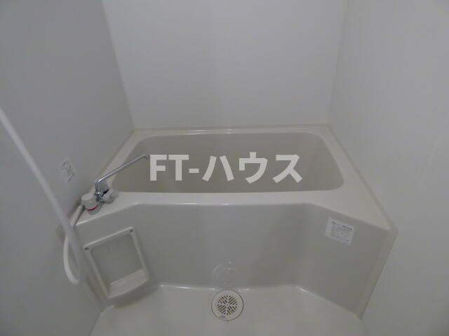 ヴィラ　イル　マーレの浴室