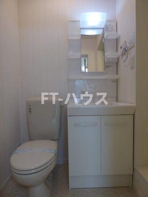 ヴィラ　イル　マーレの独立洗面台