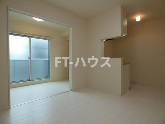 ヴィラ　イル　マーレの居間・リビング