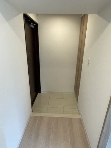 調布市上石原２丁目の賃貸マンションの玄関|別部屋参考写真