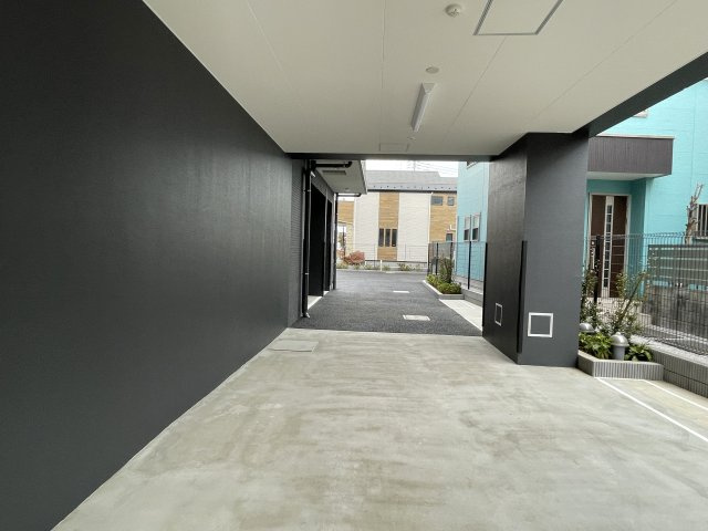 調布市上石原２丁目の賃貸マンションのロビー