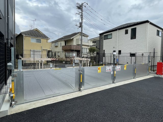 調布市上石原２丁目の賃貸マンションの駐車場