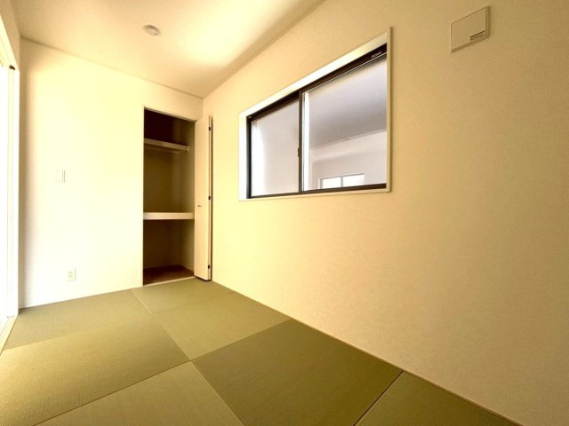 クワイエ　岐阜市日光町第4　全2区画分譲の和室|一室あると便利な和室は、来客時はもちろん、お子様のお昼寝や遊び場、寝室としてもご利用いただけます。
日本の良き文化を引き継ぐ、色々な用途で使える、癒しの空間です。