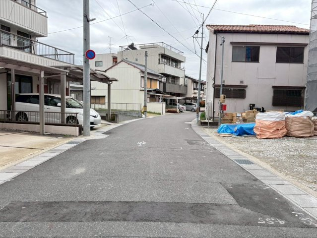 クワイエ　岐阜市日光町第4　全2区画分譲の前面道路含む現地写真|「現地（2026年4月7日）撮影」　
■前面道路　
■ヤマダ不動産　株式会社リライフ
