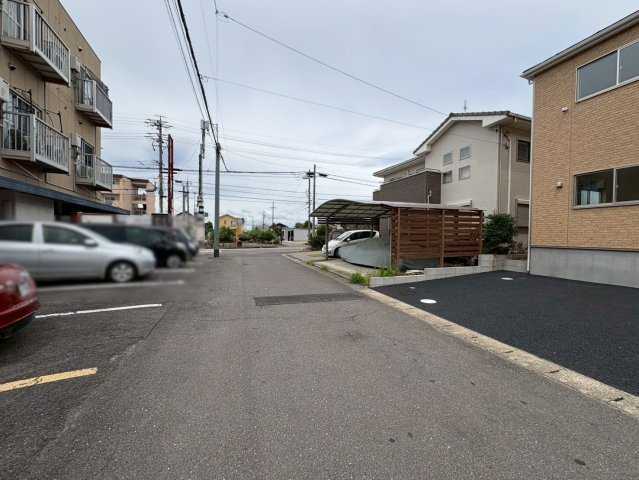クワイエ　各務原市鵜沼朝日町第6　全2区画分譲の前面道路含む現地写真|■前面道路　■ヤマダ不動産　株式会社リライフ　
■夢のマイホーム購入をフルサポートします！
