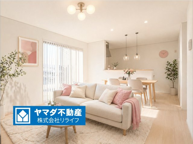 クワイエ　各務原市那加土山町第5　全1区画分譲の居間・リビング|フローリング材は木目調でナチュラルな美しさ。様々な傷やクラックの発生を大幅に抑える特殊加工済みです。
床材に受ける様々な傷や、温度・湿度変化によるクラックの発生を大幅に抑える特殊加工を施工済み。