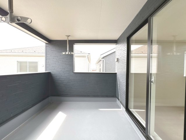 クワイエ　各務原市鵜沼西町第１　全３区画分譲の和室|一室あると便利な和室は、ご来客時はもちろん、お子様のお昼寝や遊び場、寝室としてもご利用いただけます。
日本の良き文化を引き継ぐ、色々な用途で使える、癒しの空間です。