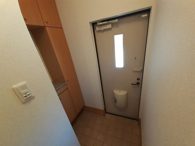 【玄関】 | ティアラ　コートＡ