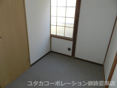 【洋室】 | 【商談中】◆収益物件◆愛国西1丁目30-11借家