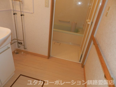 【ランドリースペース】 | 【商談中】◆収益物件◆愛国西1丁目30-11借家