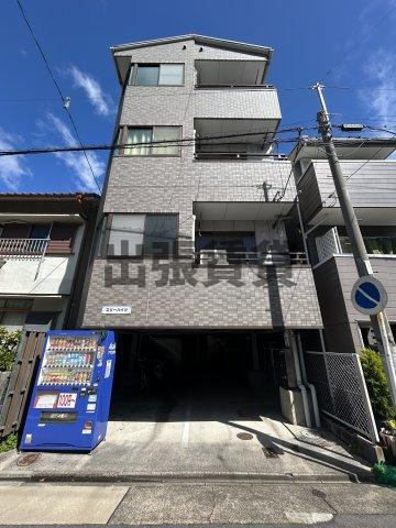 仲介手数料0円！！スリーハイツの外観