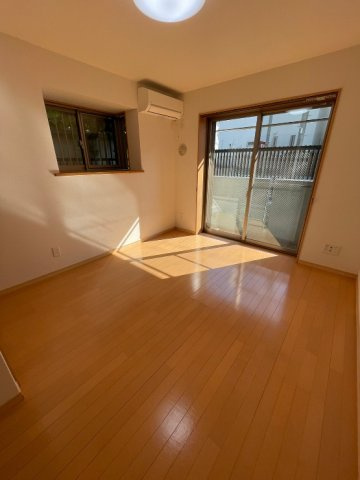 エクセルコート成城の居間・リビング|※別号室参考写真です