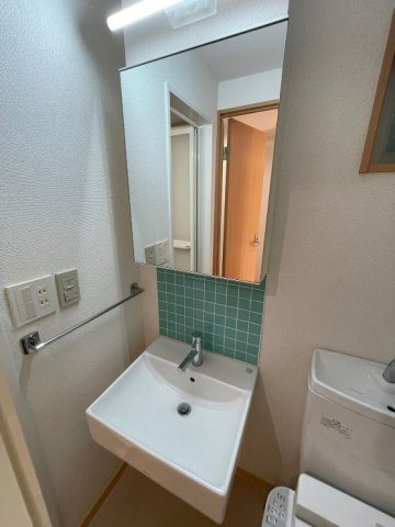 エクセルコート成城の洗面所|同タイプの別号室の写真です