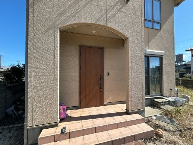 いわき市小名浜字吹松　戸建て　不動産プラスの玄関