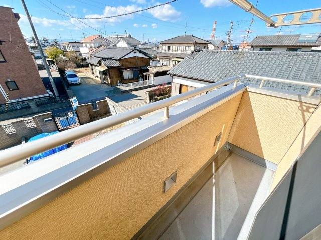 いわき市小名浜字吹松　戸建て　不動産プラスのバルコニー|バルコニー付きです