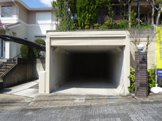 【駐車場】 | 川西市丸山台3丁目5の61　中古一戸建て