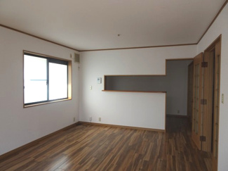 【居間・リビング】 | 川西市丸山台3丁目5の61　中古一戸建て