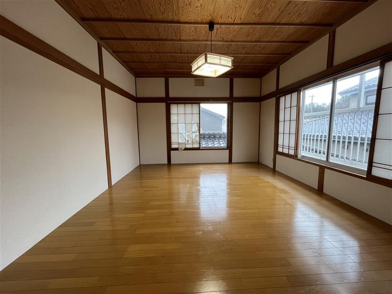 米山台貸家の洋室