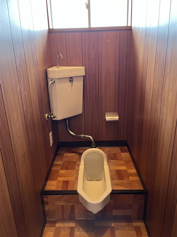 米山台貸家のトイレ