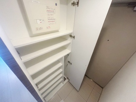 オーキッドレジデンス本駒込(旧エクセルシオール本駒込)の玄関|※別部屋写真