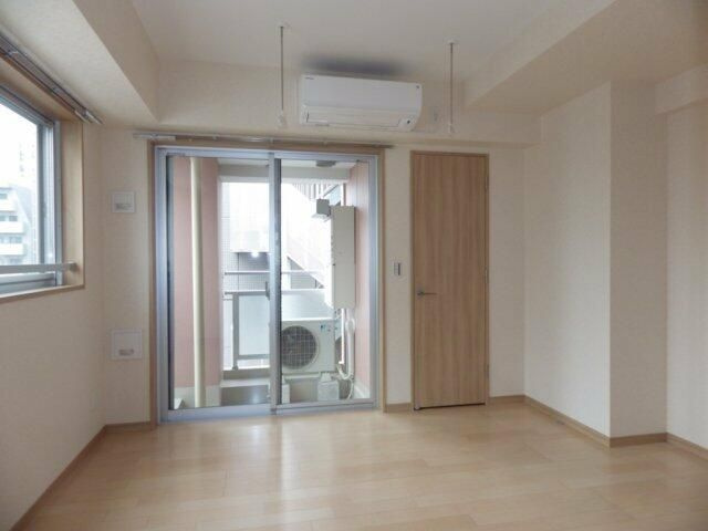 ＫＭ中目黒ビルの居間・リビング