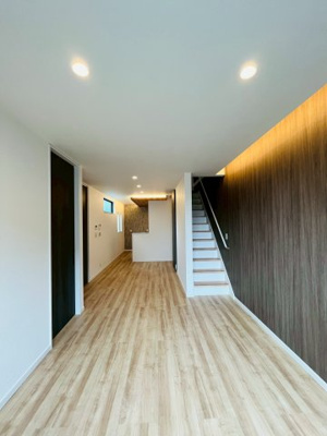 【居間・リビング】 | 鶴見区緑３丁目新築戸建