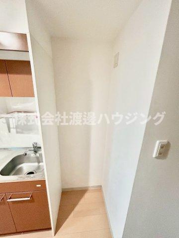 アスール江坂サードのその他|冷蔵庫設置スペース