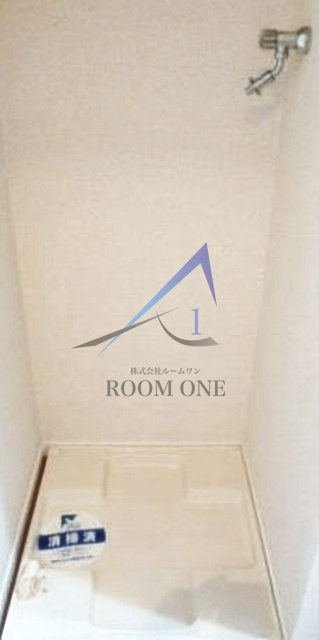 スカイコートルーベンス西早稲田の設備|洗濯機置き場です。