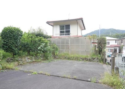 【収納充実】高知市横浜西町　中古一戸建ての外観|閑散な住宅地です☆