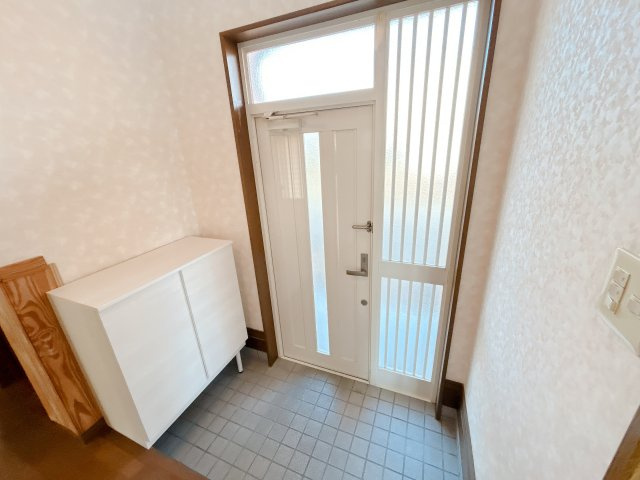いわき市泉ケ丘３丁目　戸建て　不動産プラスの玄関|毎日通る玄関はこちらです