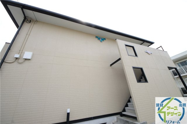 ジュネスの外観