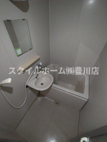 ウイングコート・シェソワの浴室