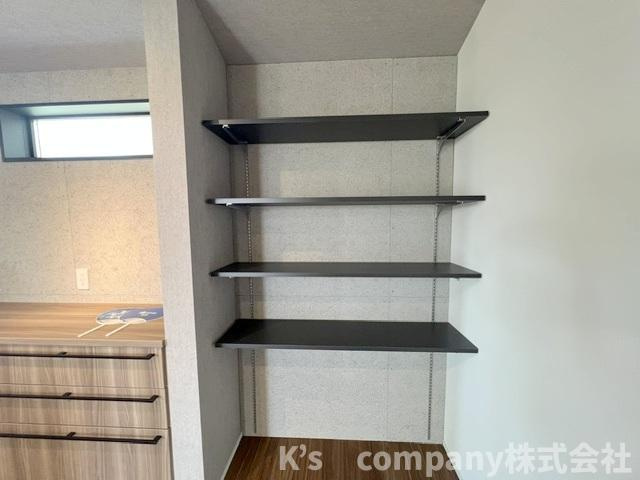 ■藤沢市辻堂太平台1丁目　新築戸建の収納|パントリーとしてお使いいただける収納スペース◇食品のストックや備蓄品などの収納にも役立ちます◇