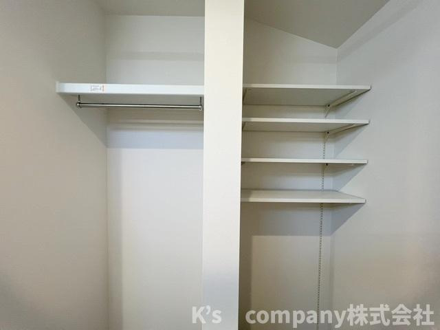 ■藤沢市辻堂太平台1丁目　新築戸建の収納|脱衣スペースの収納☆仕切り棚付きで整理整頓がしやすいです◇