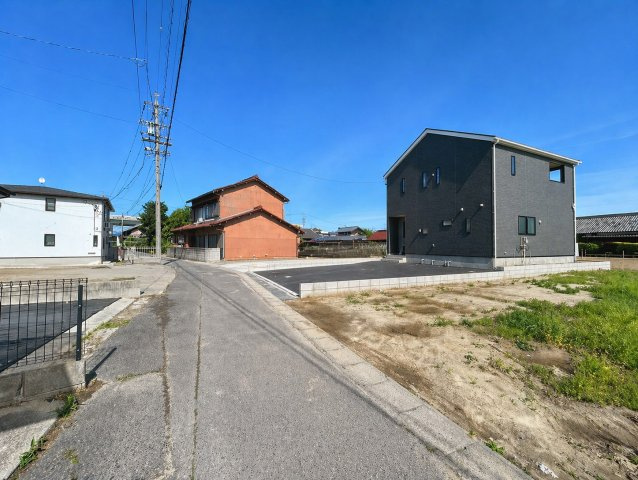 クワイエ　一宮市丹陽町九日市場第2　全1区画分譲の前面道路含む現地写真|■前面道路　■ヤマダ不動産　株式会社リライフ　
■夢のマイホーム購入をフルサポートします！