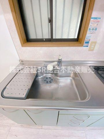 稲葉2丁目中古戸建のキッチン|シンクは使いやすい広さです！