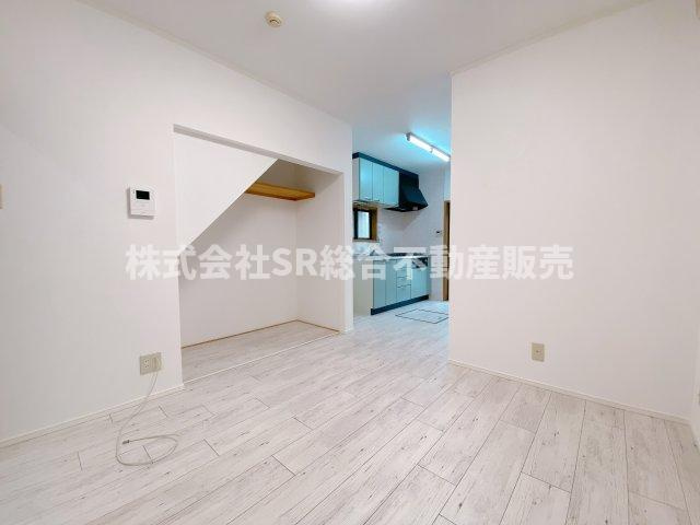 稲葉2丁目中古戸建の洋室|使い勝手のいい洋室です