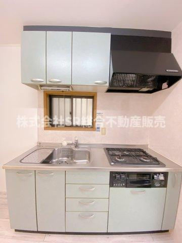 稲葉2丁目中古戸建のキッチン|設備の整ったシステムキッチンで快適にお料理できます♪